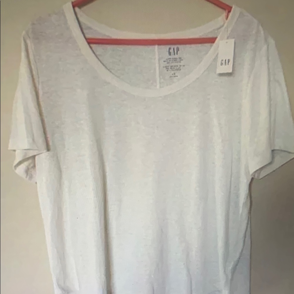 GAP Women's White T-Shirt